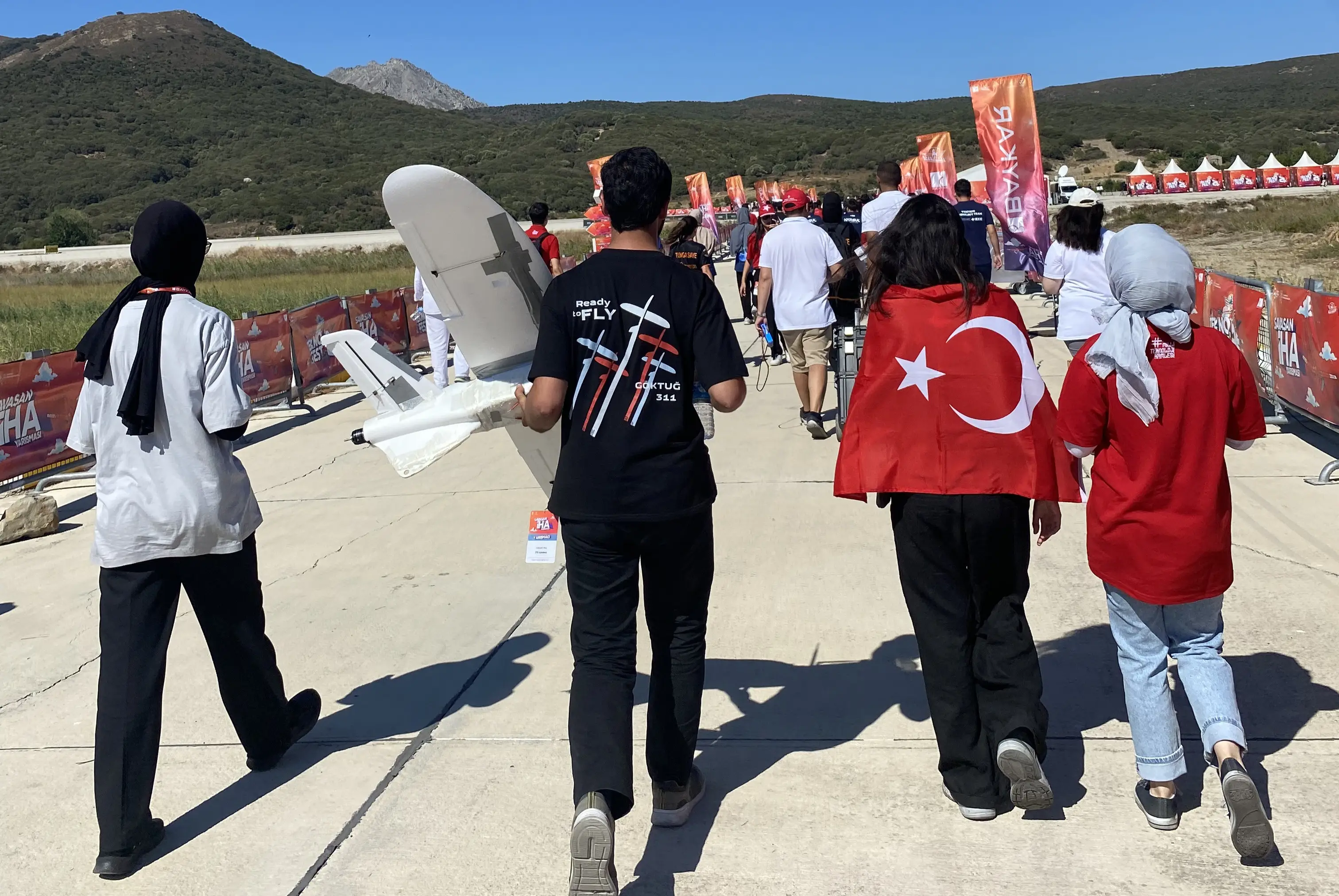 Göktuğ-311 yarışma sahasına taşınırken